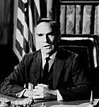 Talented actor Ford Rainey as the President of the United States.